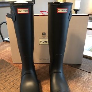 Hunter Boots - women’s size 9